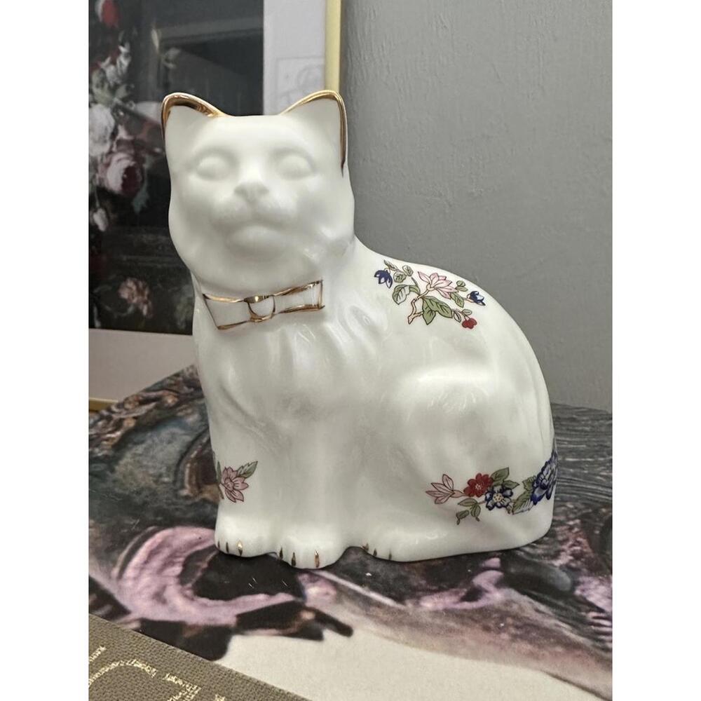 Vintage Royal Tara Fine Bone Floral Design Cat Figurine Handmade In Ireland